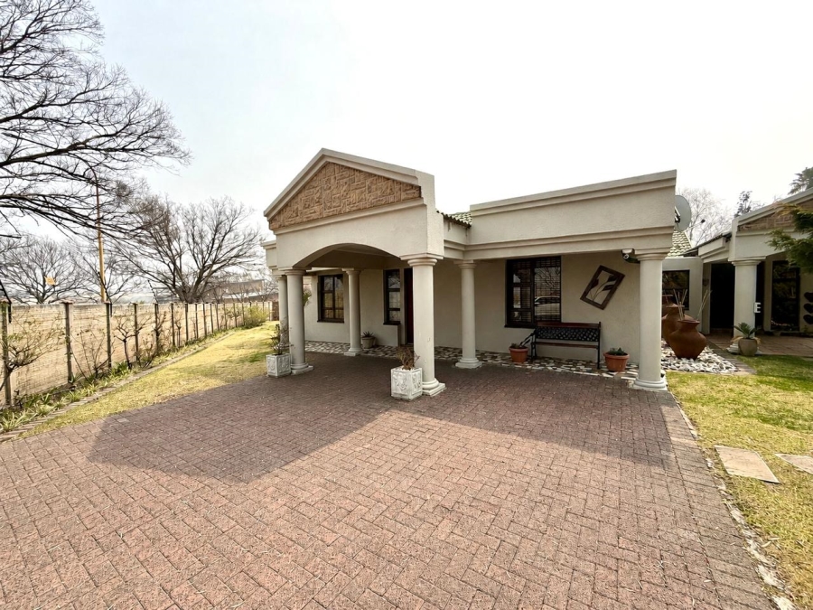4 Bedroom Property for Sale in Secunda Mpumalanga