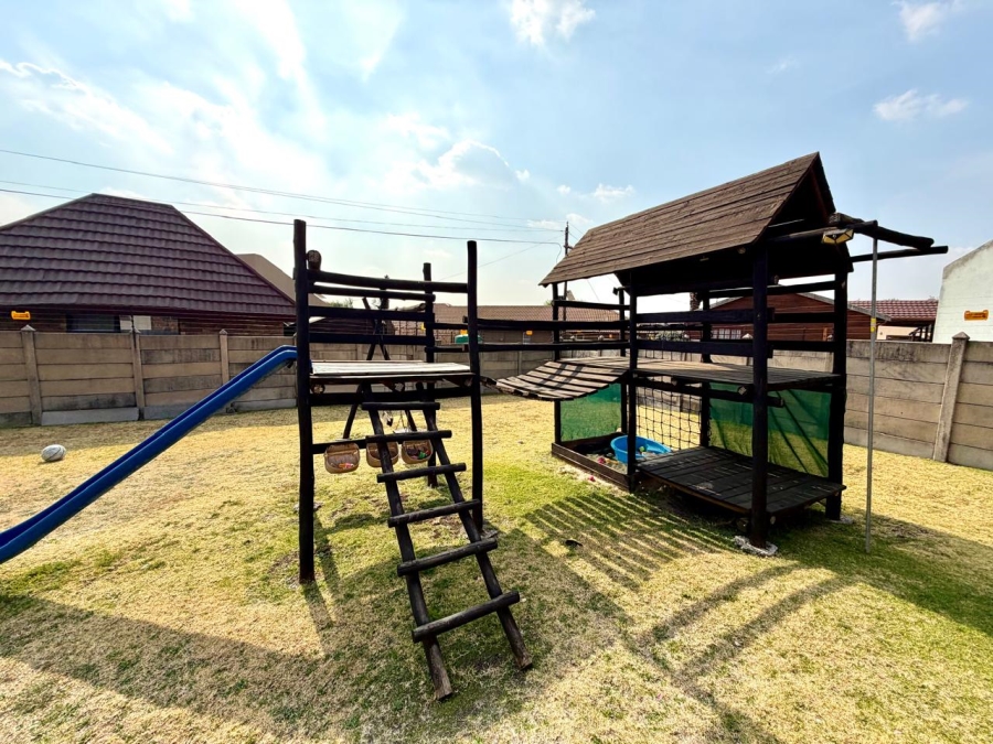 3 Bedroom Property for Sale in Secunda Mpumalanga