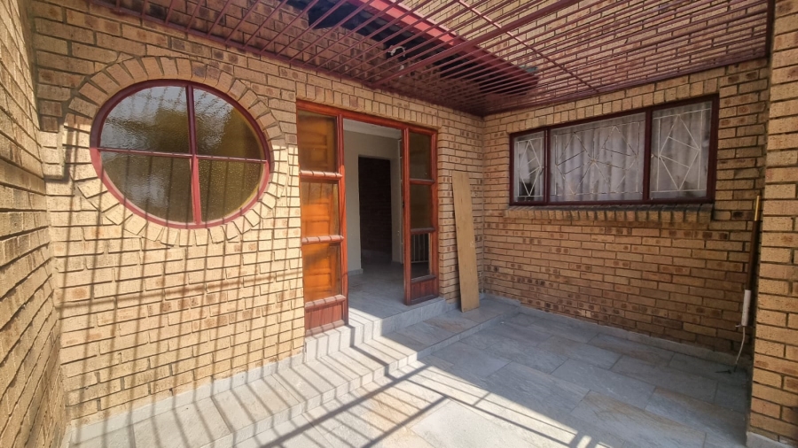 3 Bedroom Property for Sale in Ben Fleur Mpumalanga