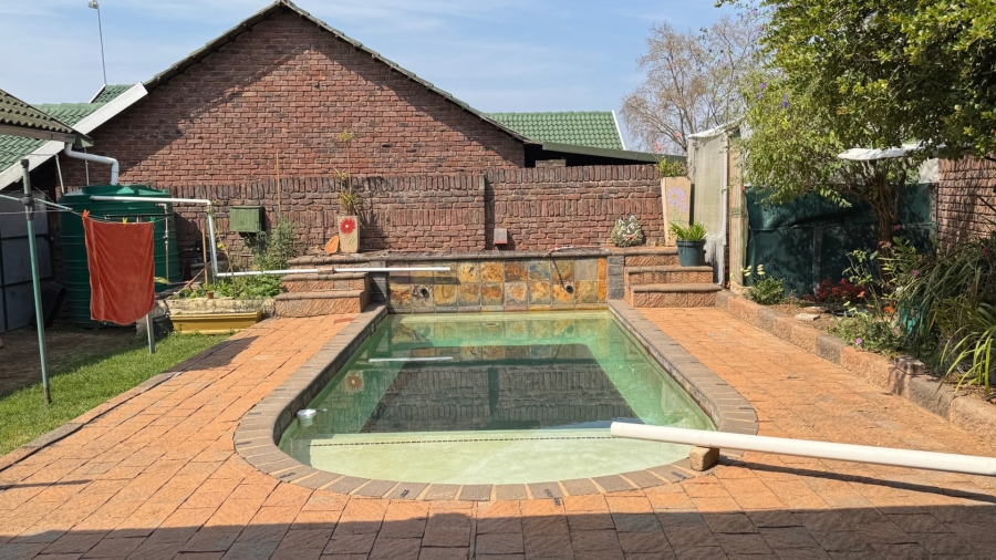 3 Bedroom Property for Sale in Kingsview Mpumalanga