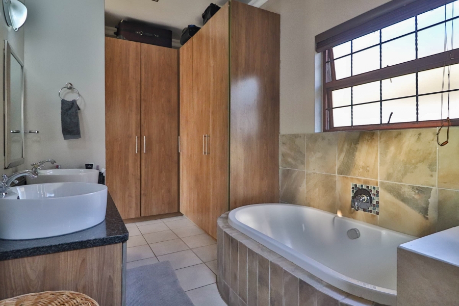 3 Bedroom Property for Sale in The Rest Nature Estate Mpumalanga