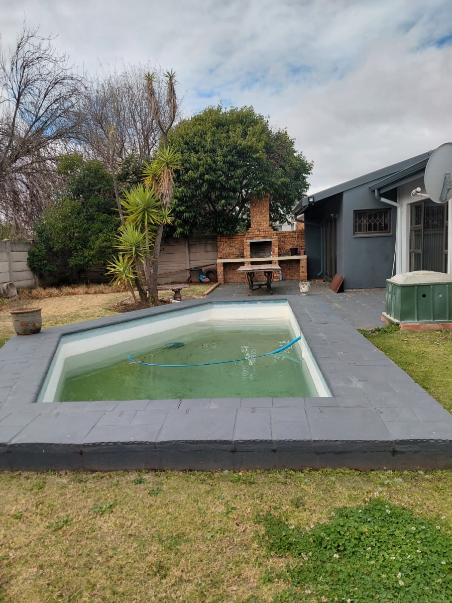 4 Bedroom Property for Sale in Secunda Mpumalanga