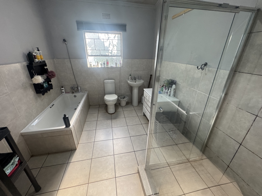 3 Bedroom Property for Sale in Barberton Mpumalanga