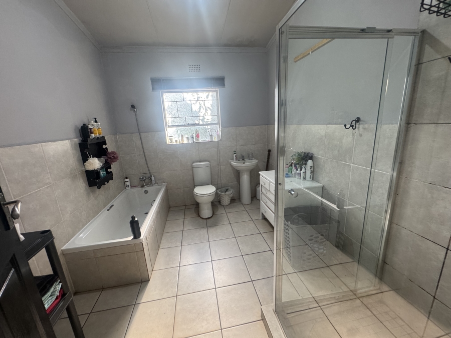 3 Bedroom Property for Sale in Barberton Mpumalanga
