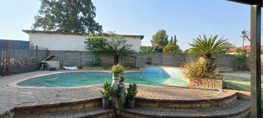 3 Bedroom Property for Sale in Witbank Ext 16 Mpumalanga