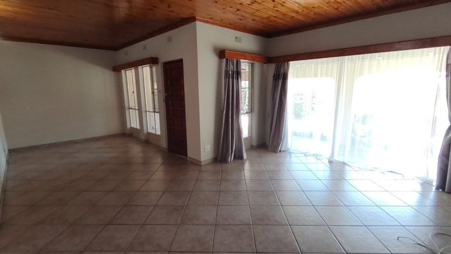 To Let 4 Bedroom Property for Rent in West Acres Mpumalanga