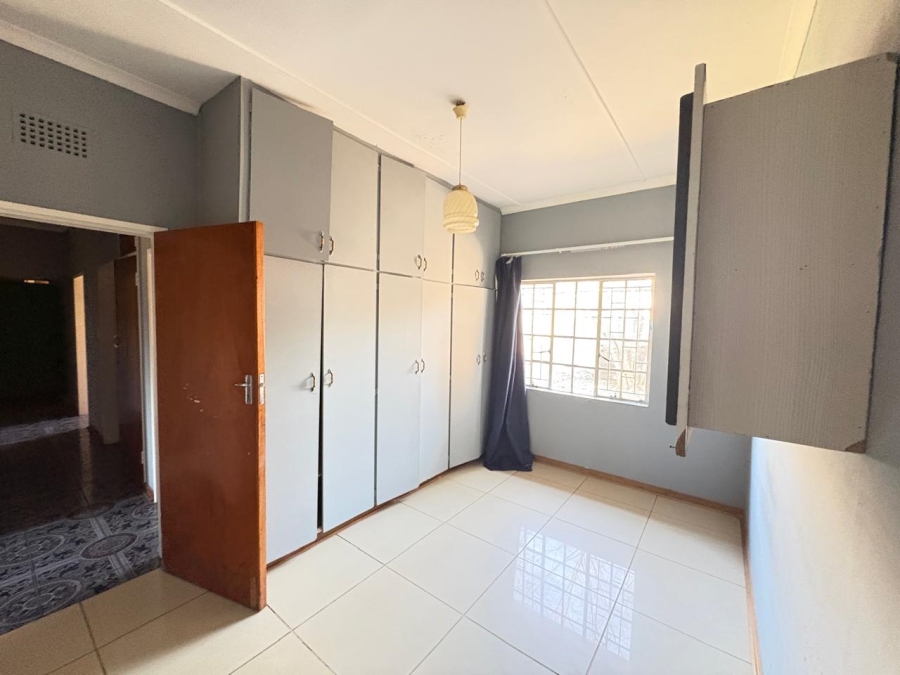 5 Bedroom Property for Sale in Piet Retief Mpumalanga