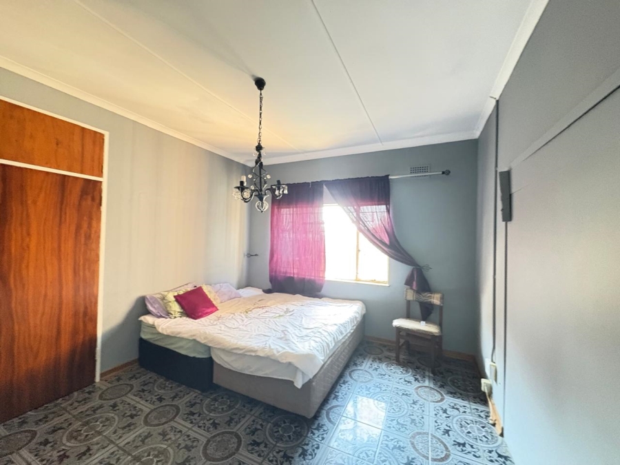 5 Bedroom Property for Sale in Piet Retief Mpumalanga