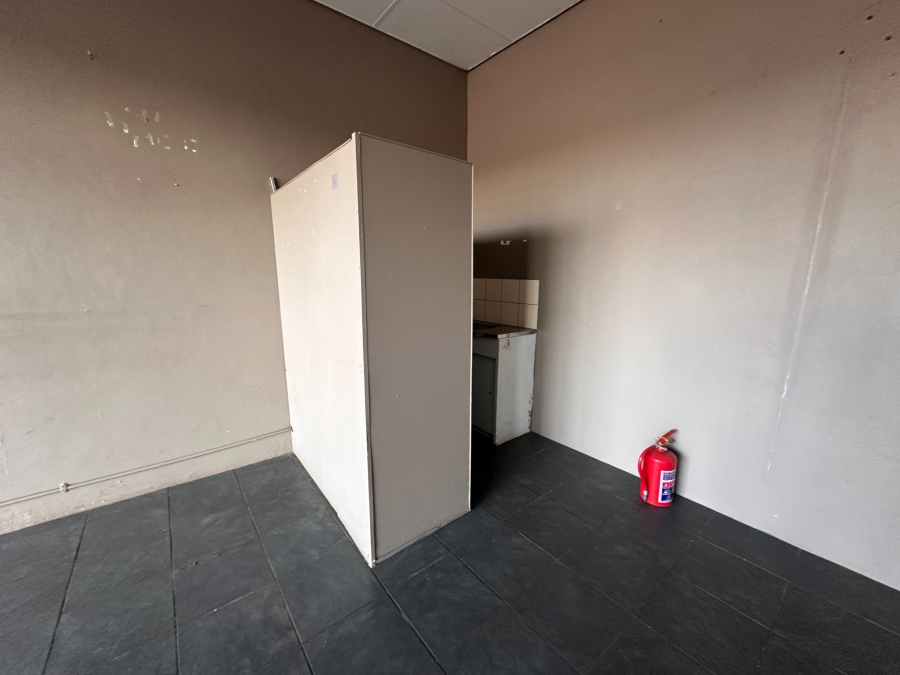 To Let Commercial Property for Rent in Reyno Ridge Mpumalanga