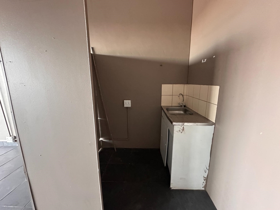 To Let Commercial Property for Rent in Reyno Ridge Mpumalanga