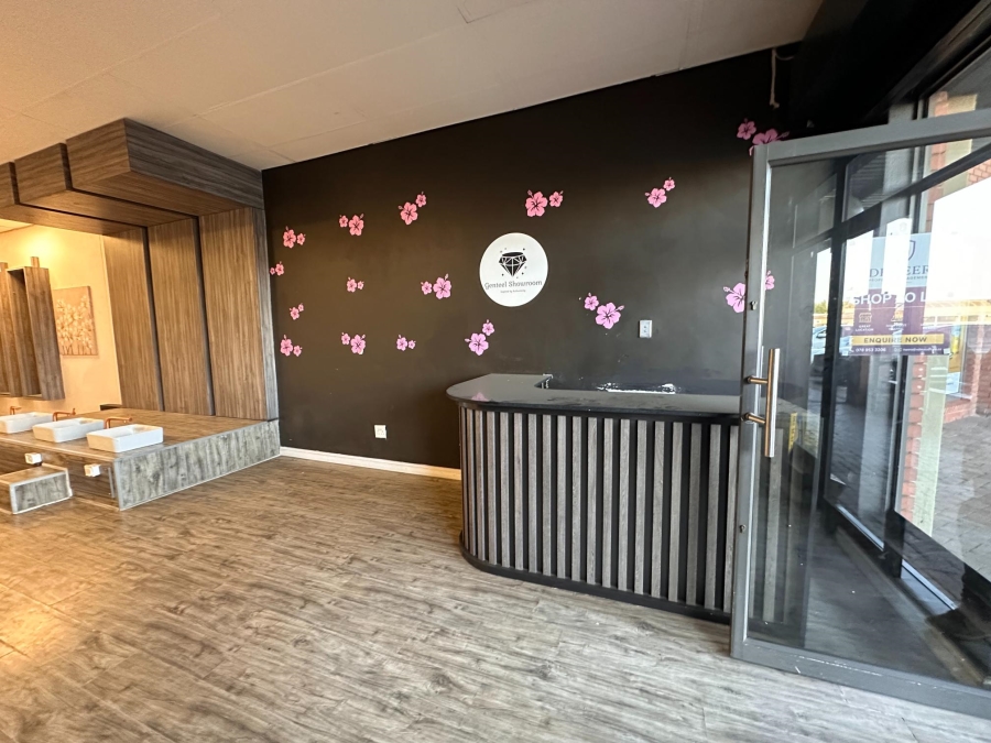 To Let Commercial Property for Rent in Reyno Ridge Mpumalanga