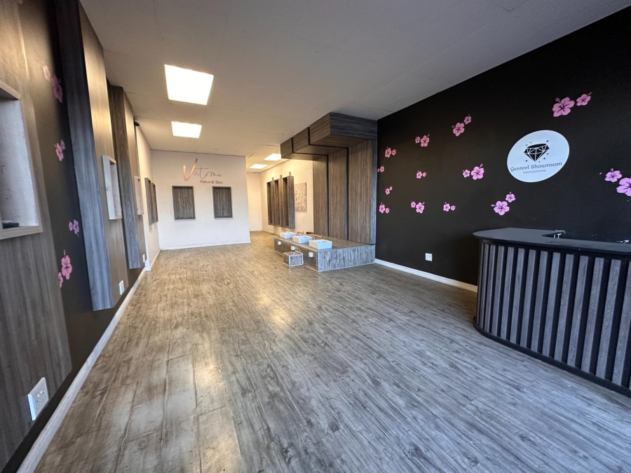 To Let Commercial Property for Rent in Reyno Ridge Mpumalanga