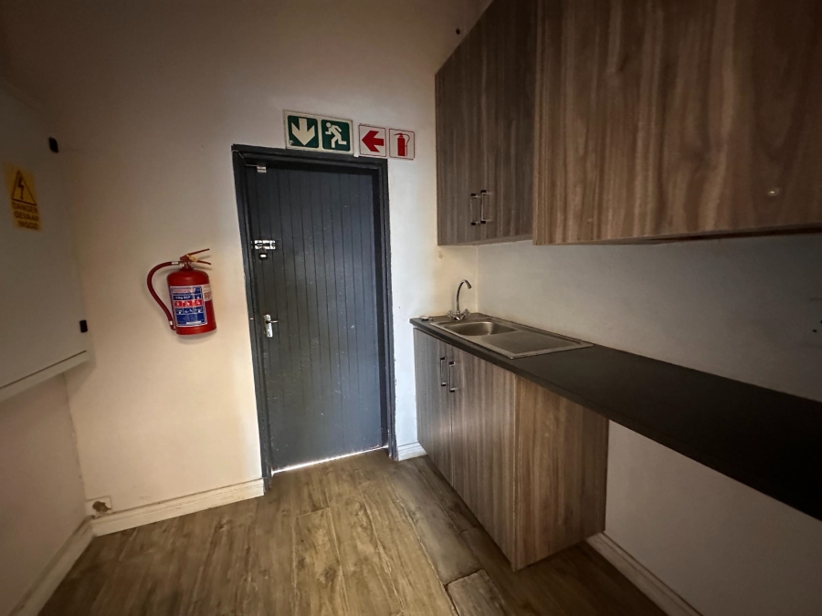 To Let Commercial Property for Rent in Reyno Ridge Mpumalanga