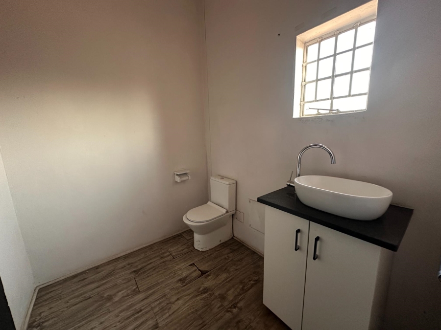 To Let Commercial Property for Rent in Reyno Ridge Mpumalanga