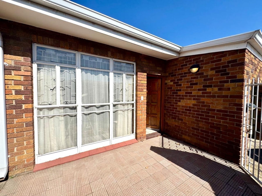 2 Bedroom Property for Sale in Secunda Mpumalanga