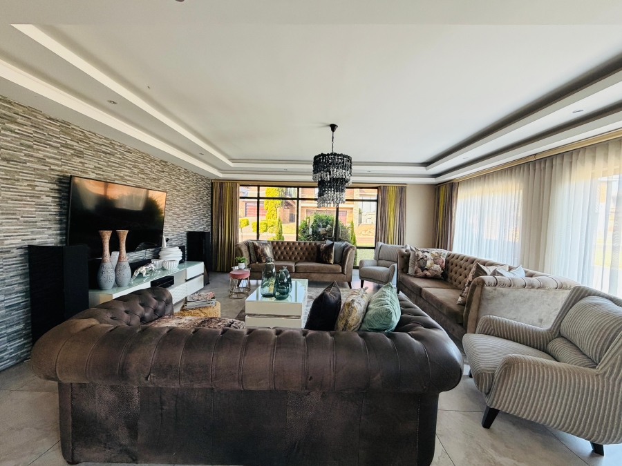5 Bedroom Property for Sale in Roberts Estate Mpumalanga