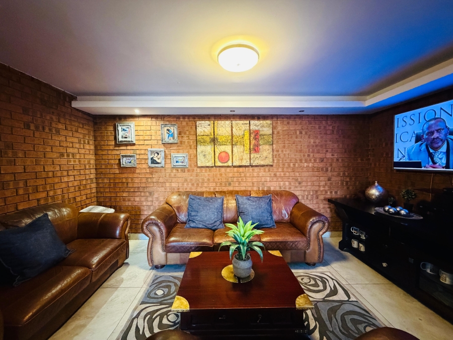 5 Bedroom Property for Sale in Roberts Estate Mpumalanga