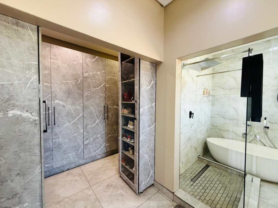 5 Bedroom Property for Sale in Roberts Estate Mpumalanga