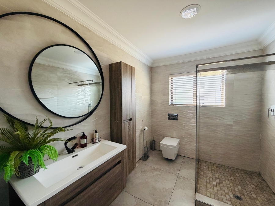 5 Bedroom Property for Sale in Roberts Estate Mpumalanga