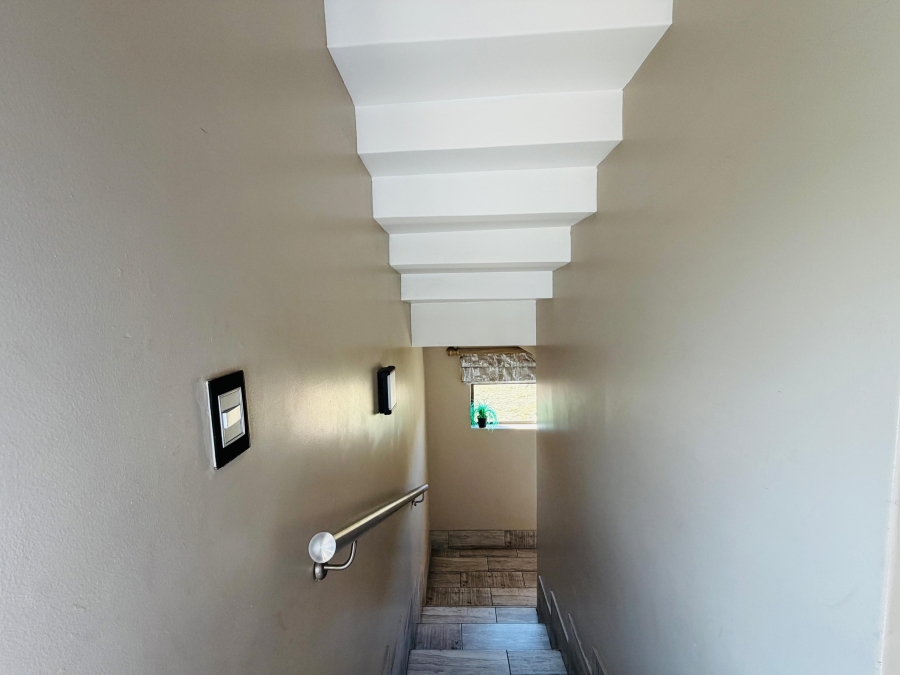 5 Bedroom Property for Sale in Roberts Estate Mpumalanga