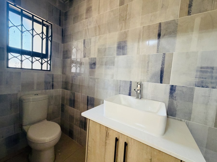 To Let 4 Bedroom Property for Rent in Aerorand Mpumalanga