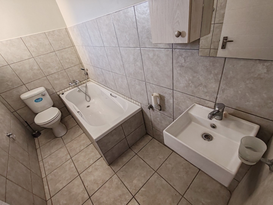 To Let 2 Bedroom Property for Rent in Nelspruit Ext 29 Mpumalanga