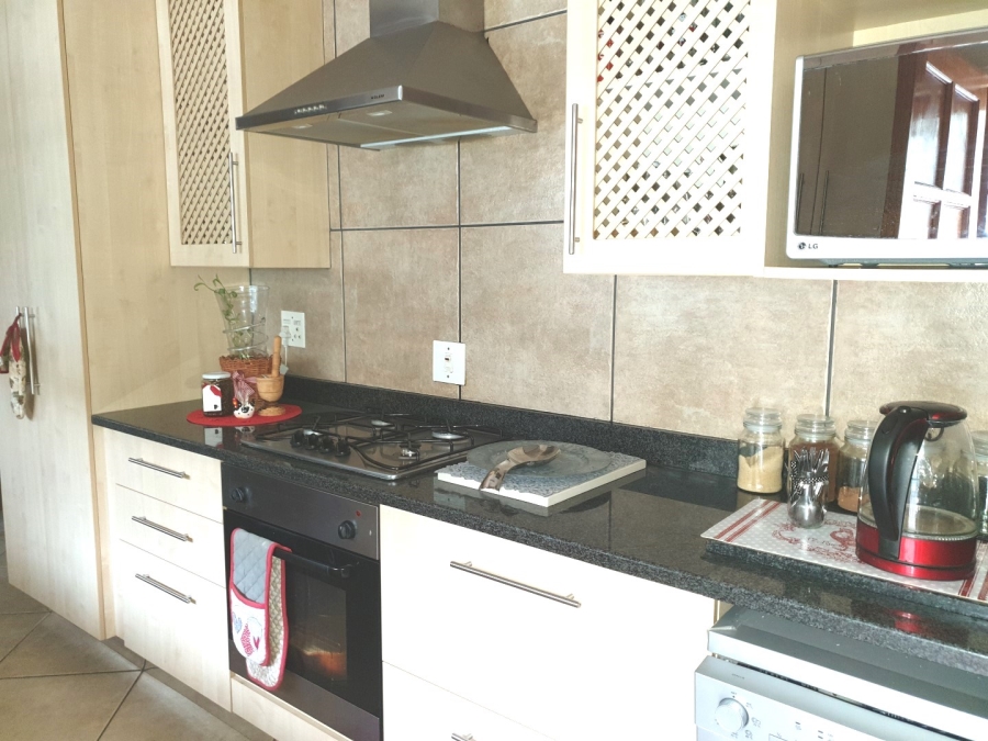 To Let 4 Bedroom Property for Rent in Sonheuwel Mpumalanga
