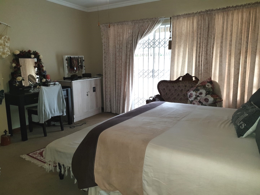 To Let 4 Bedroom Property for Rent in Sonheuwel Mpumalanga