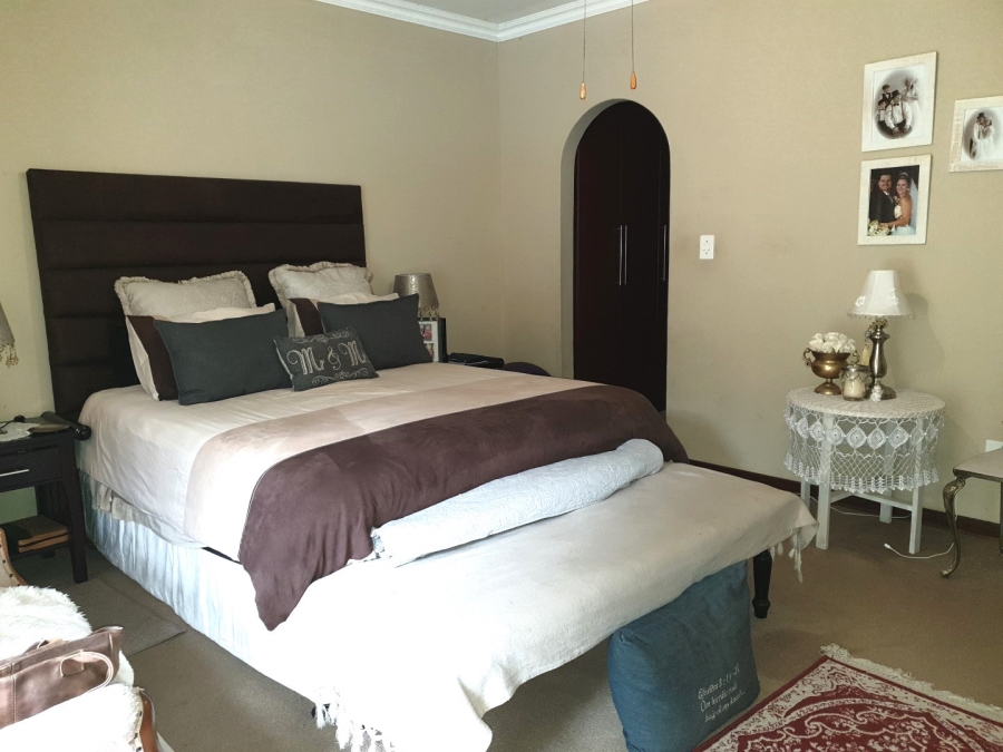 To Let 4 Bedroom Property for Rent in Sonheuwel Mpumalanga