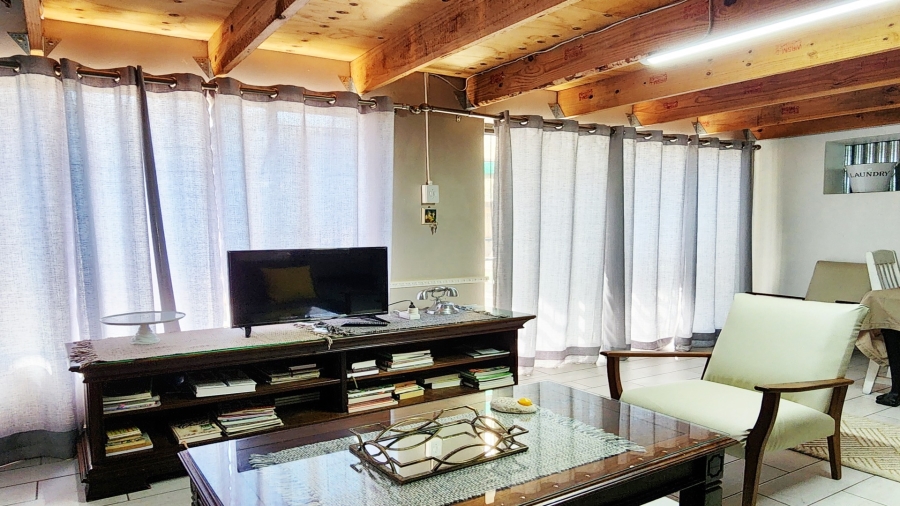 5 Bedroom Property for Sale in Marloth Park Mpumalanga