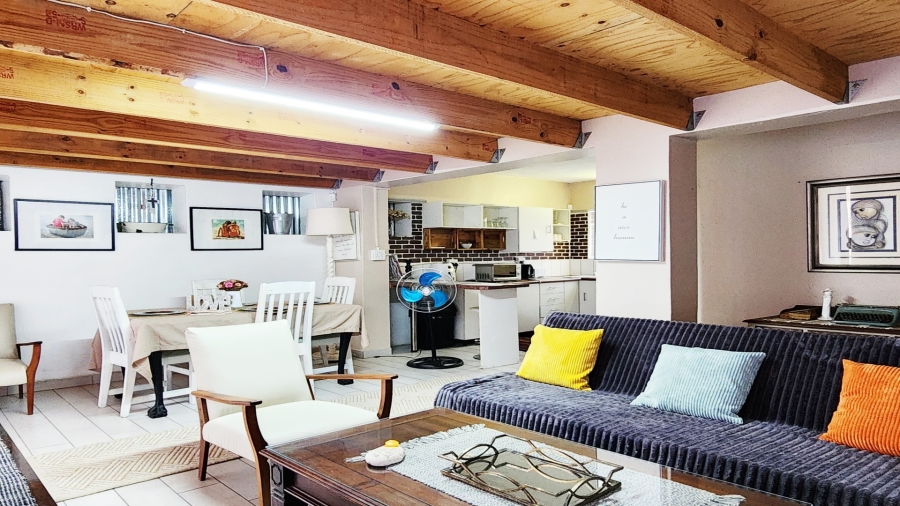 5 Bedroom Property for Sale in Marloth Park Mpumalanga