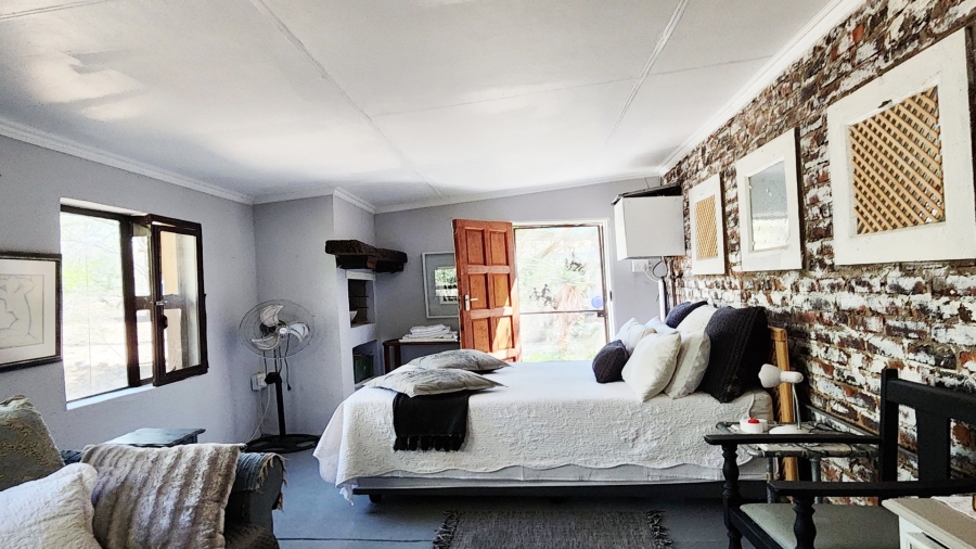 5 Bedroom Property for Sale in Marloth Park Mpumalanga