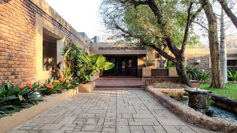 8 Bedroom Property for Sale in Marloth Park Mpumalanga