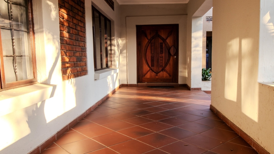 8 Bedroom Property for Sale in Marloth Park Mpumalanga