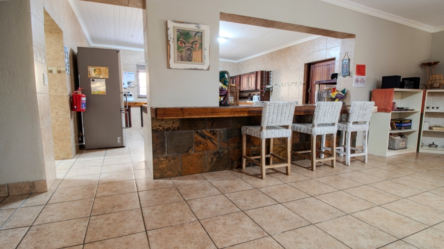 8 Bedroom Property for Sale in Marloth Park Mpumalanga