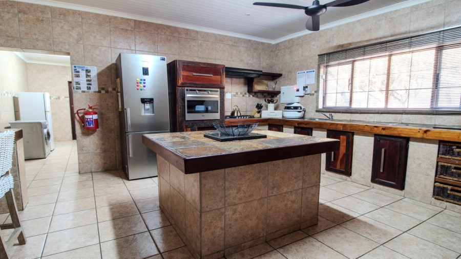 8 Bedroom Property for Sale in Marloth Park Mpumalanga