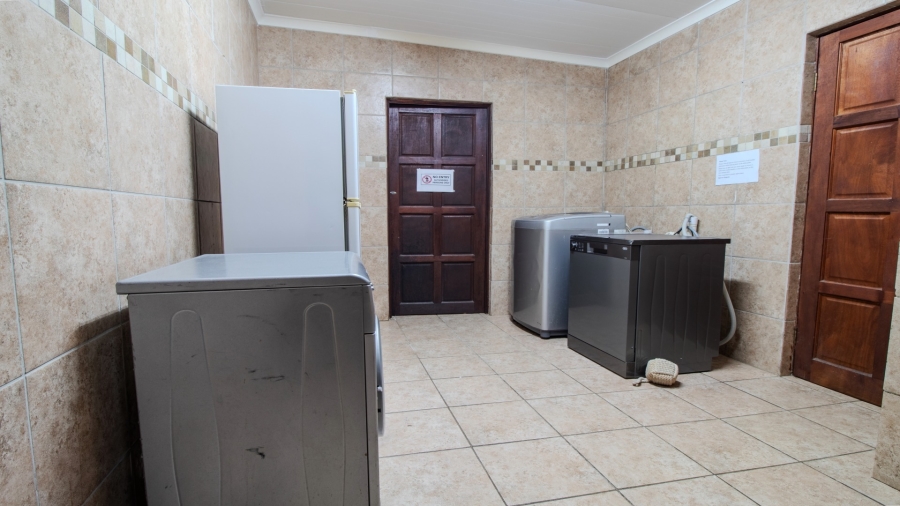 8 Bedroom Property for Sale in Marloth Park Mpumalanga