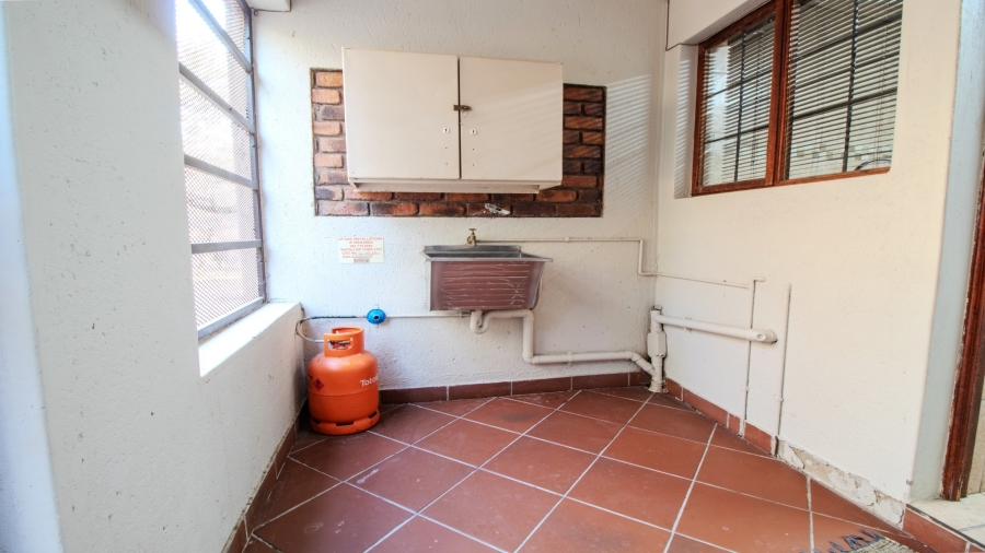 8 Bedroom Property for Sale in Marloth Park Mpumalanga