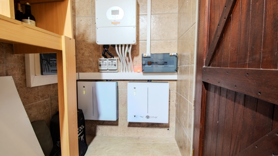 8 Bedroom Property for Sale in Marloth Park Mpumalanga
