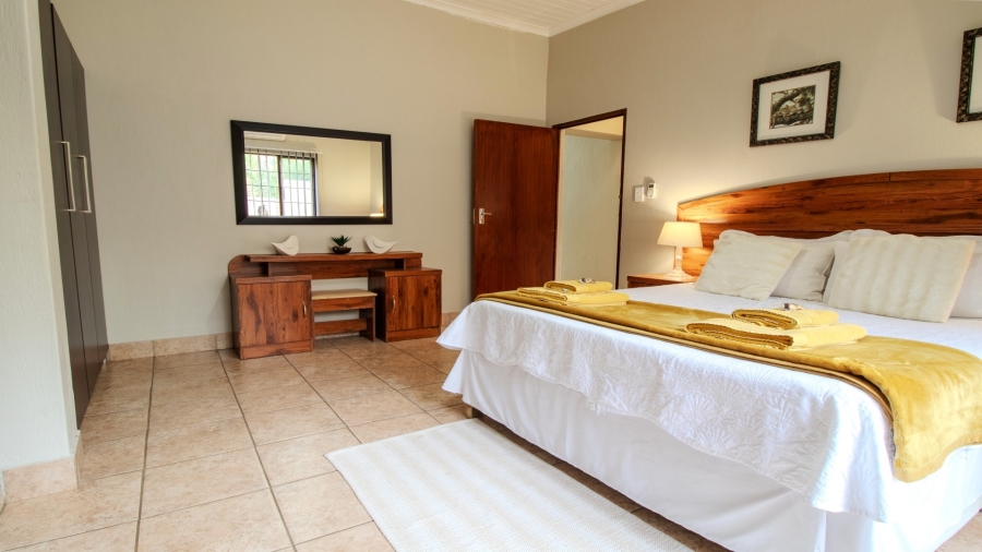 8 Bedroom Property for Sale in Marloth Park Mpumalanga