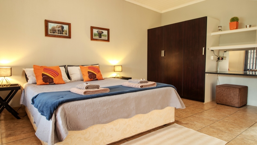 8 Bedroom Property for Sale in Marloth Park Mpumalanga