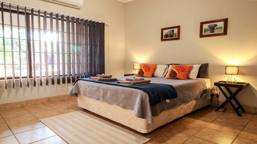 8 Bedroom Property for Sale in Marloth Park Mpumalanga