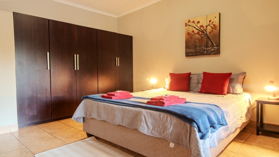 8 Bedroom Property for Sale in Marloth Park Mpumalanga
