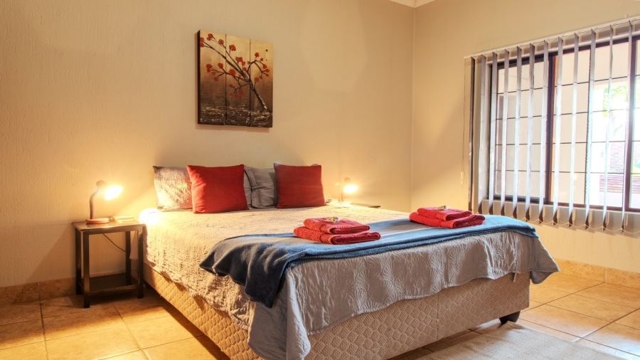 8 Bedroom Property for Sale in Marloth Park Mpumalanga