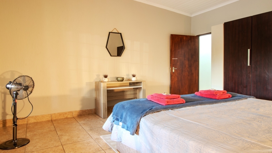 8 Bedroom Property for Sale in Marloth Park Mpumalanga