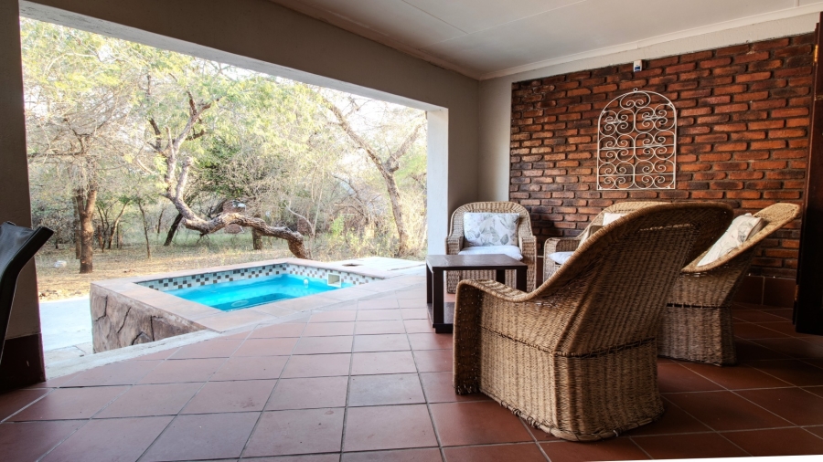 8 Bedroom Property for Sale in Marloth Park Mpumalanga