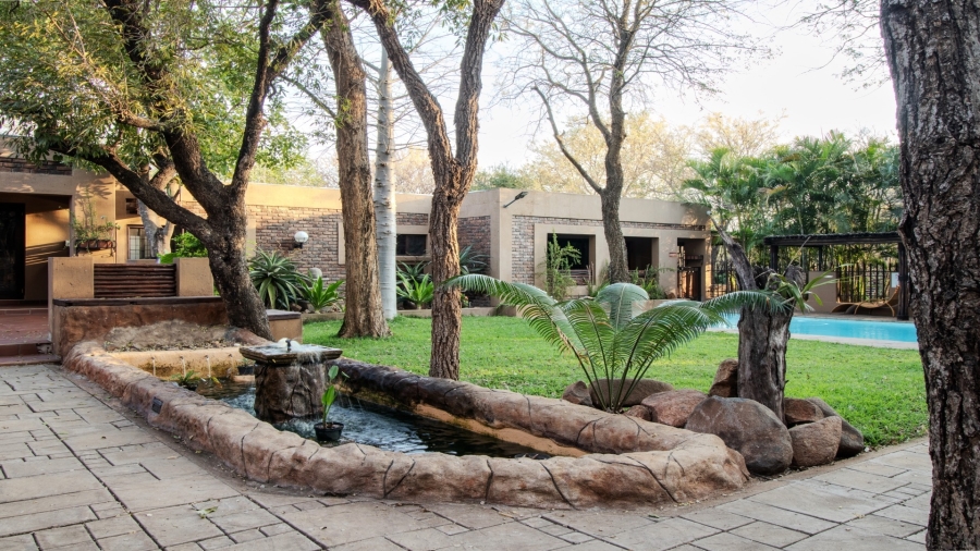 8 Bedroom Property for Sale in Marloth Park Mpumalanga
