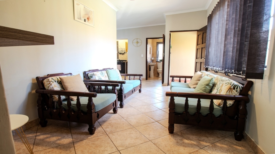 8 Bedroom Property for Sale in Marloth Park Mpumalanga