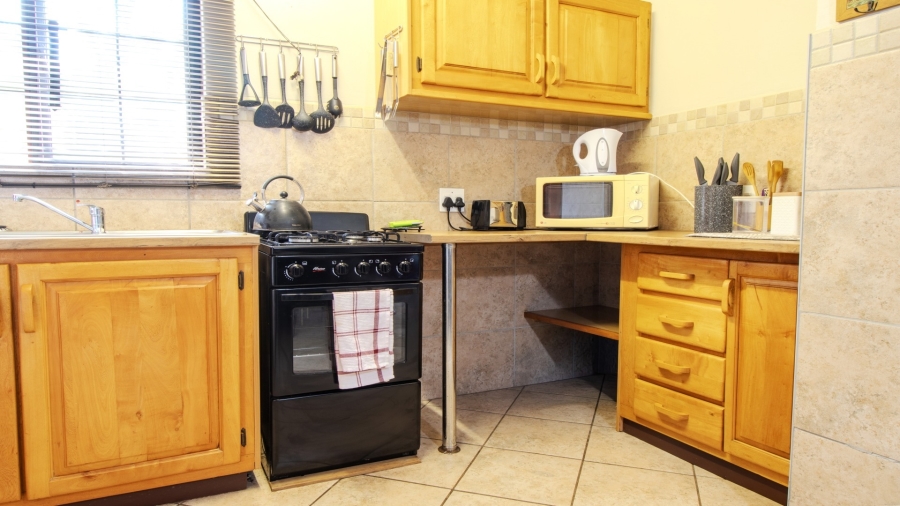 8 Bedroom Property for Sale in Marloth Park Mpumalanga