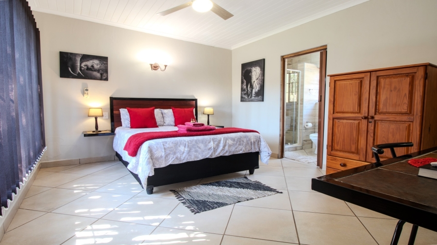 8 Bedroom Property for Sale in Marloth Park Mpumalanga